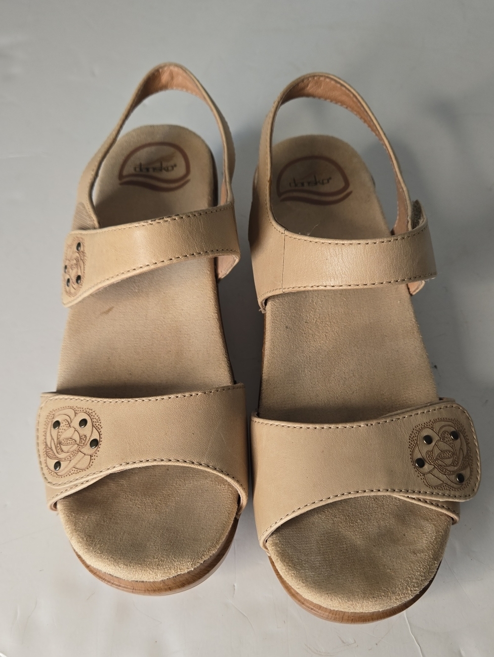 Dansko Sonnet Sandals Neutral Color Tan Size 9 EU40